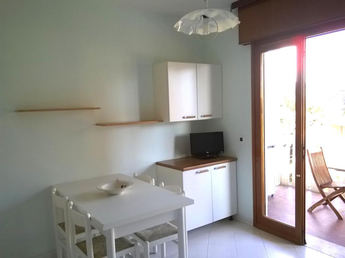 ליגננו סביאדורו Lucerna Apartments At Sabbiadoro Beach מראה חיצוני תמונה