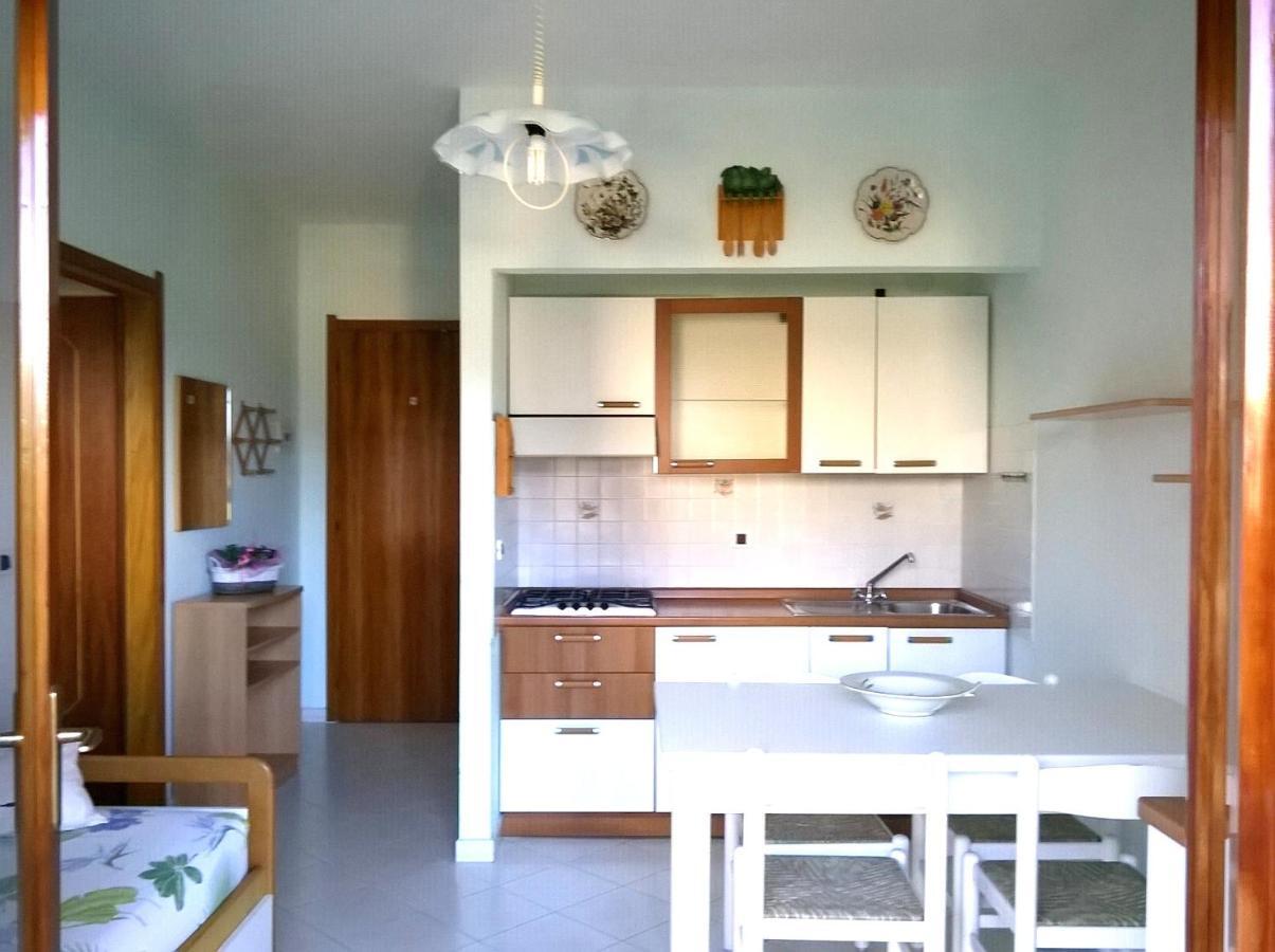ליגננו סביאדורו Lucerna Apartments At Sabbiadoro Beach מראה חיצוני תמונה