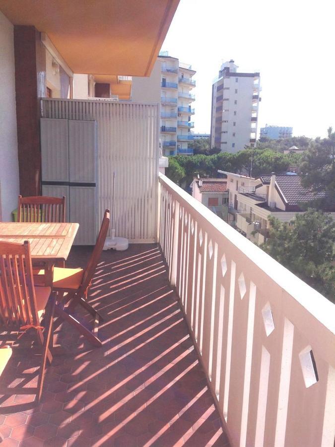 ליגננו סביאדורו Lucerna Apartments At Sabbiadoro Beach מראה חיצוני תמונה